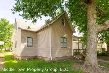 Main picture of 916 W Marsh St