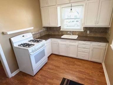 Main picture of 515 W Union Ave