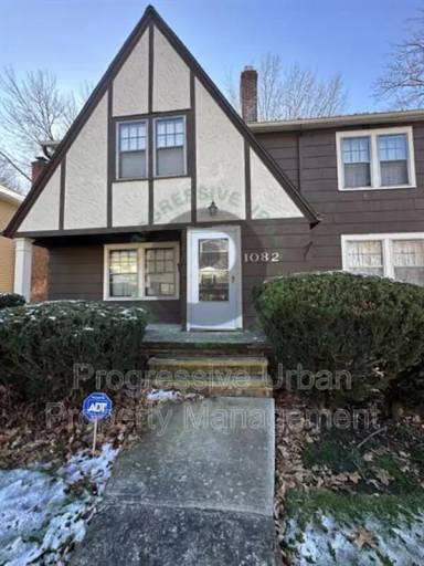 Main picture of 1082 Hillstone Rd
