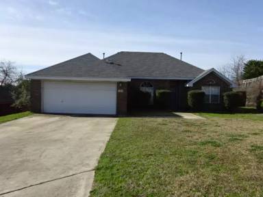 Main picture of 1504 Chardonnay Dr