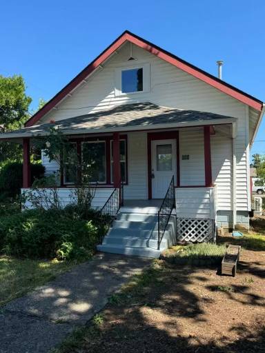 Main picture of 588 Scarbrough Ave