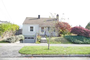 Main picture of 8302 9th Ave NW