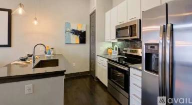 Main picture of 2810 E Martin Luther King Jr Blvd