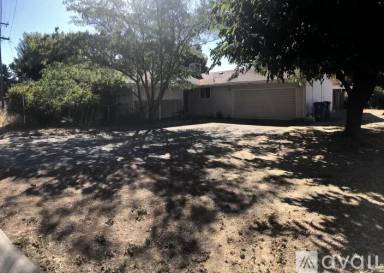 Main picture of Meadowbrook Dr