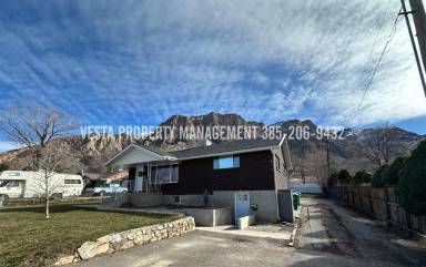 Main picture of 126 N Harrison Blvd