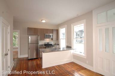 Main picture of 720 King St