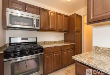 Main picture of 18119 Palmdale Rd