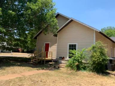 Main picture of 708 College St