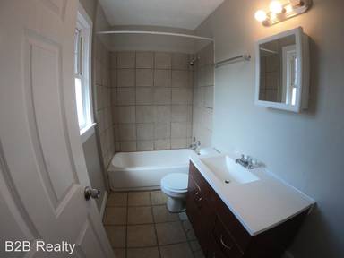 Main picture of 1476 W 107th St