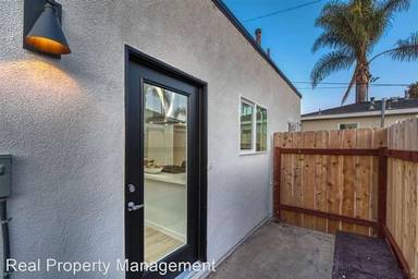 Main picture of 1920 S Tremont St