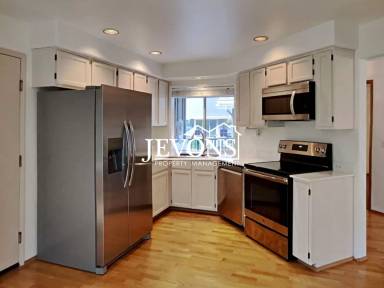 Main picture of 3515 255th Ln SE