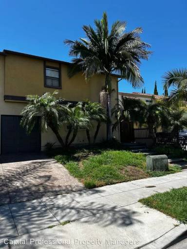 Main picture of 4046 Iowa St