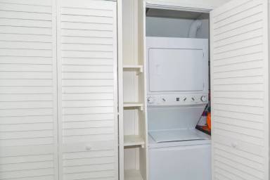 Main picture of 98-99 Uao Pl