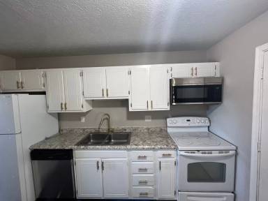 Main picture of 1218 Southwood Dr