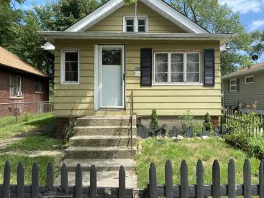 Main picture of 620 Donnelly St