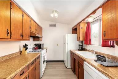 Main picture of 1221 N Belvedere Ave