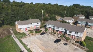 Main picture of 1258 S Jackson St