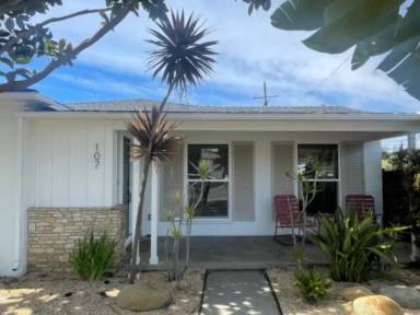 Main picture of 107 S Seaward Ave