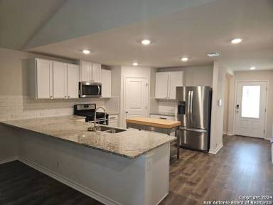 Main picture of 14310 Flint Path