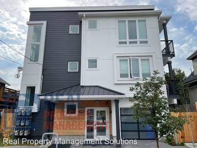 Main picture of 3975 NE Garfield Ave