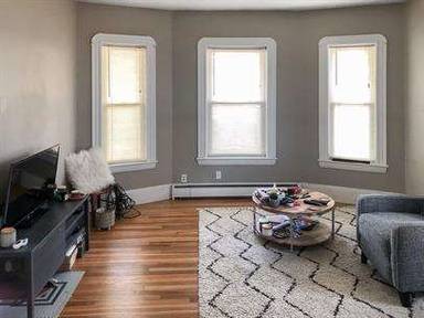 Main picture of 155 Spruce St