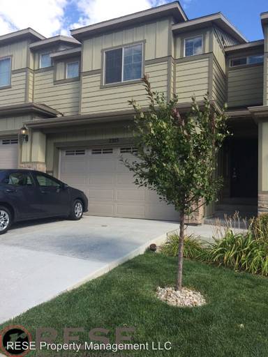 Main picture of 2303 E Deer Park Ln