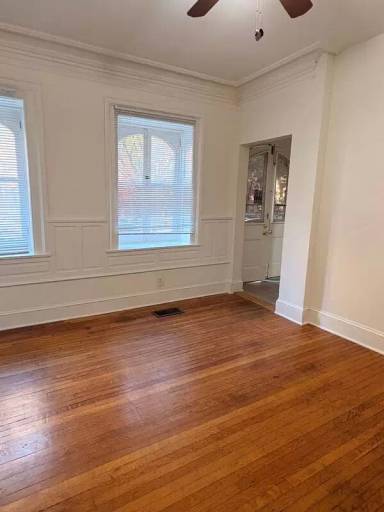Main picture of 717-21 Saint Paul St