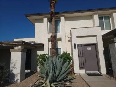Main picture of 826 E Eugie Ave