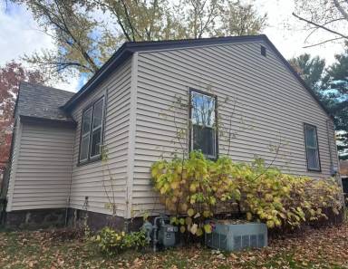 Main picture of 801 Lake View Dr