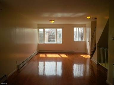 Main picture of 2245 Ryder St