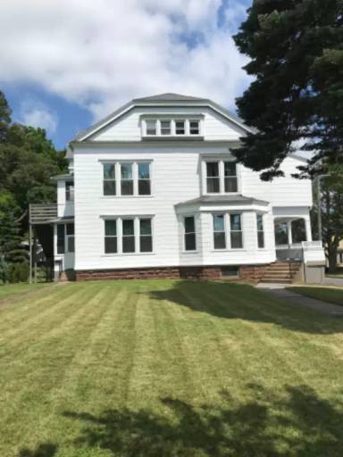 Main picture of 168 Washington St