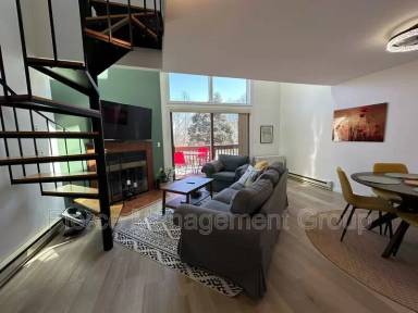 Main picture of 10 Onset Rd