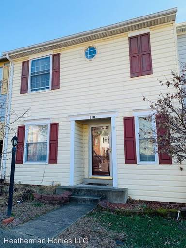 Main picture of 110 Kings Crest Dr