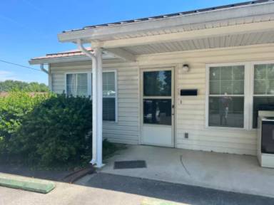 Main picture of 113 Nanci Ln
