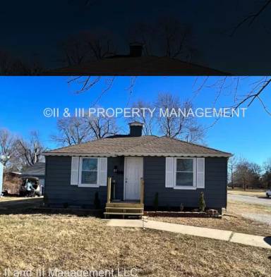 Main picture of 736 S Kansas Ave