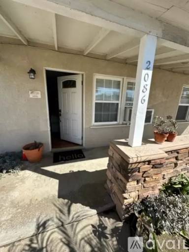 Main picture of 2086 Pomona Ave