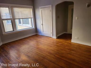 Main picture of 7945 S Langley Ave