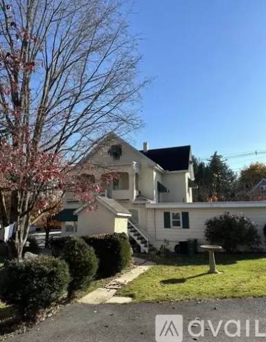 Main picture of 397 E Catherine St