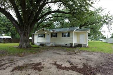 Main picture of 6956 Broadway St