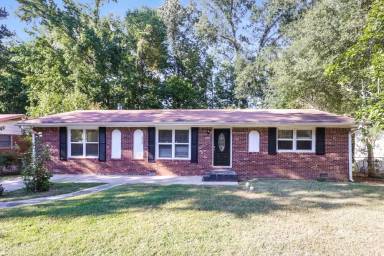 Main picture of 2820 Middleburg Dr