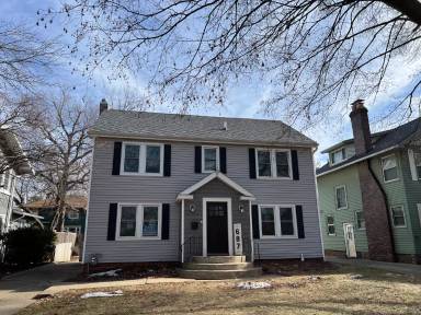 Main picture of 687 Polk Blvd