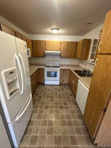 Main picture of 672 W Cummings Rd