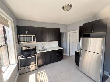 Main picture of 141 Duncan Ave