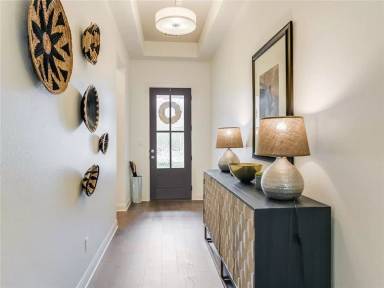Main picture of 404 Gulfton St