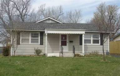 Main picture of 315 N Derby Ave