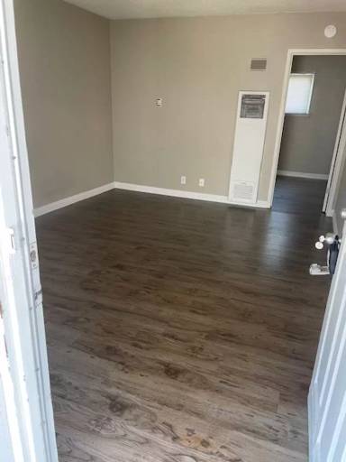 Main picture of 310 W Mountain View Ave