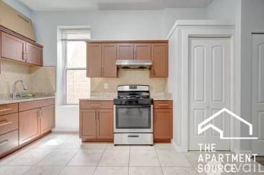 Main picture of 2736 S Princeton Ave