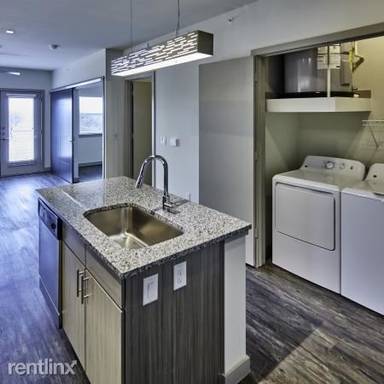 Main picture of 1200 Belleview St