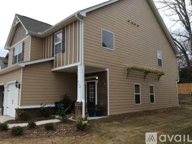 Main picture of 112 Deer Dr
