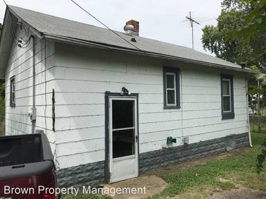 Main picture of 210 Grand Ave